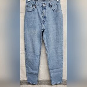 40126 Levi’s Womens 550 Relaxed Tapered Leg Blue Jeans